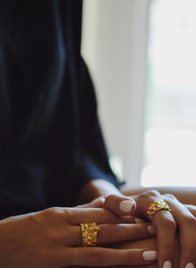 Δαχτυλίδι Κηρήθρα & Μέλισσα